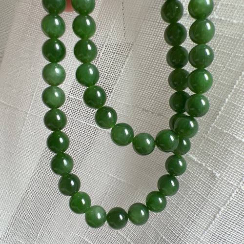 High-quality Jadeite Green Nephrite Jade Beaded Necklace with 925 Sterling Silver Clasp