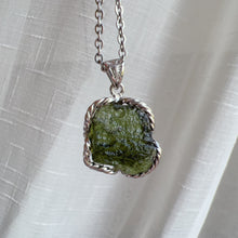 Load image into Gallery viewer, 6.2g Natural Czech Moldavite Raw Stone Pendant Necklace Top-quality Green | Rare High-frequency Heart Chakra Healing Stone
