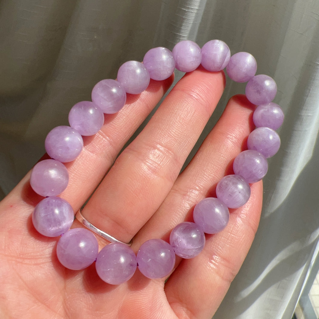 10mm Kunzite Crystal Bracelet with Cat Eye Effect | Soft Color of Lavender and Pink | Crown Heart Chakra Healing