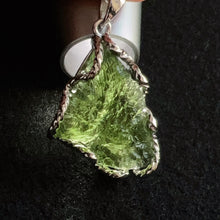 Load image into Gallery viewer, 5.6g Natural Czech Moldavite Raw Stone Pendant Necklace Top-quality Green | Rare High-frequency Heart Chakra Healing Stone
